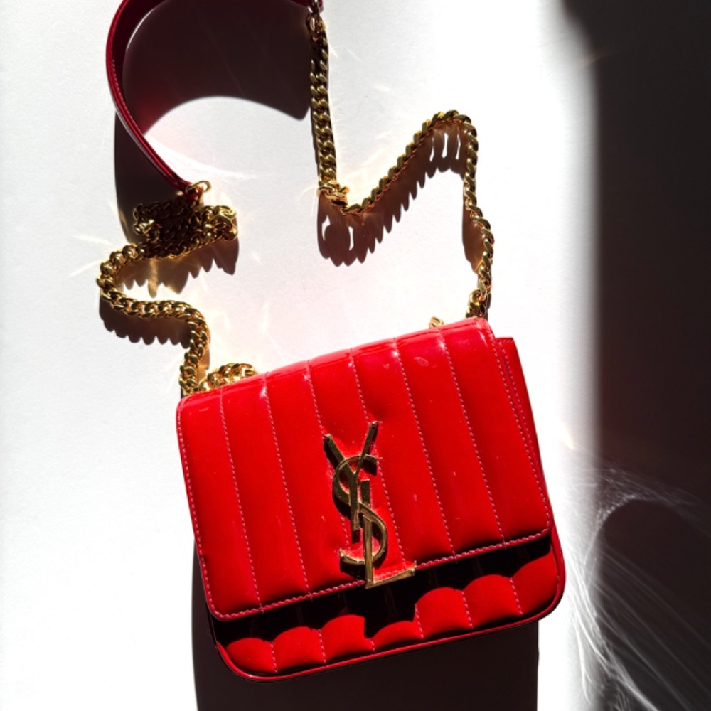 SOLD on fashionreloved.com SAINT LAURENT Matelasse Small Vicky Red Chain Bag - Picture 2 of 13